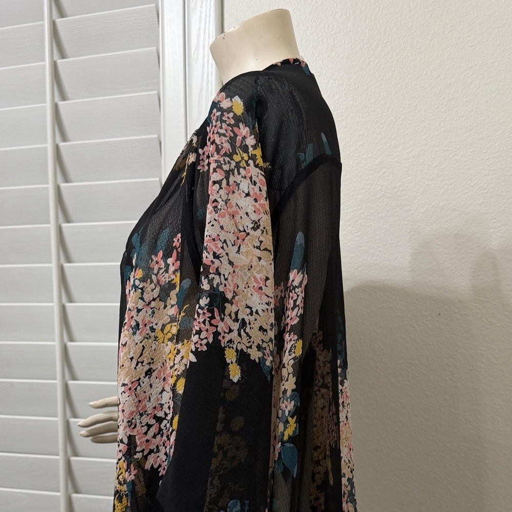 Maurices black floral long kimono swimsuit cover-up duster - Picture 4 of 10